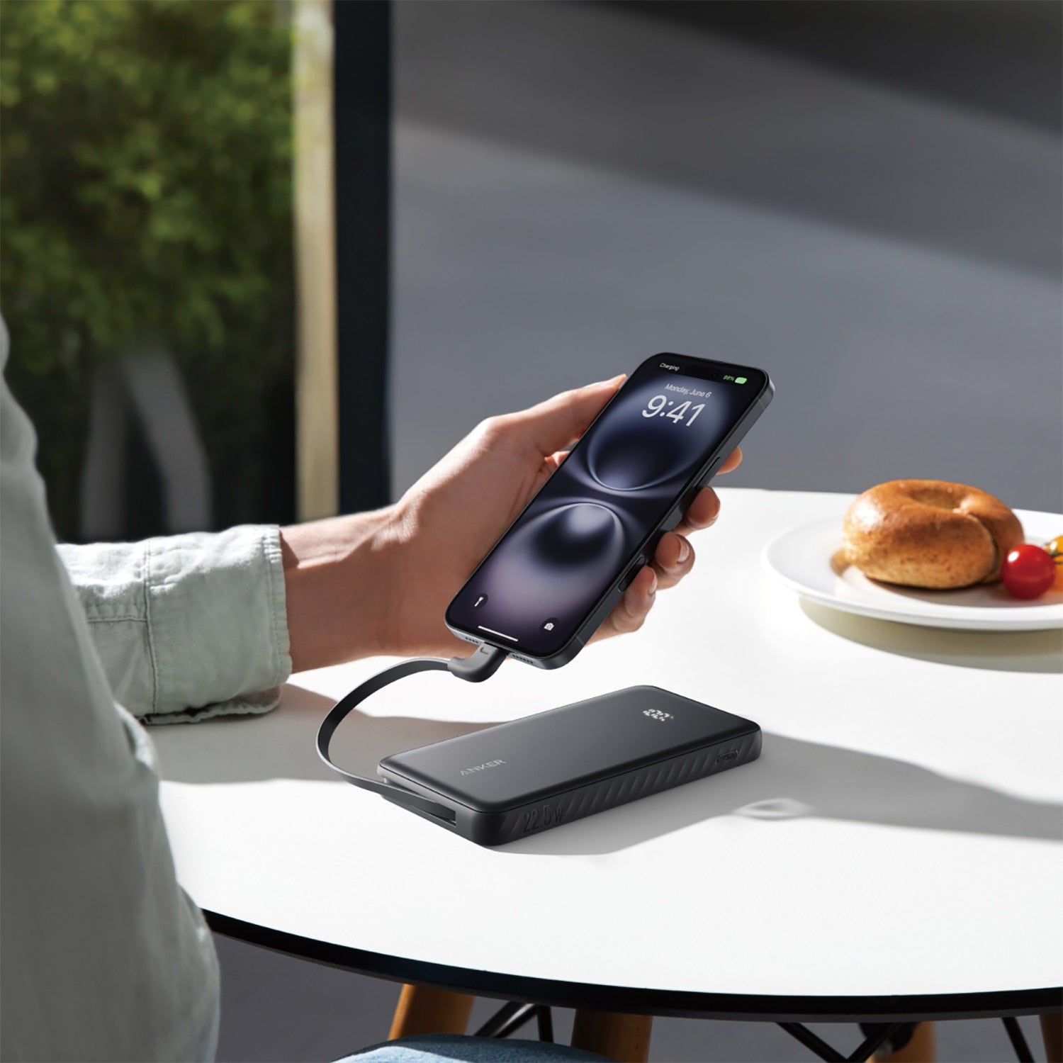 Anker Zolo Power Bank 10.000 mAh 22.5W Black with Built In USB-C Cable - GekkoTech